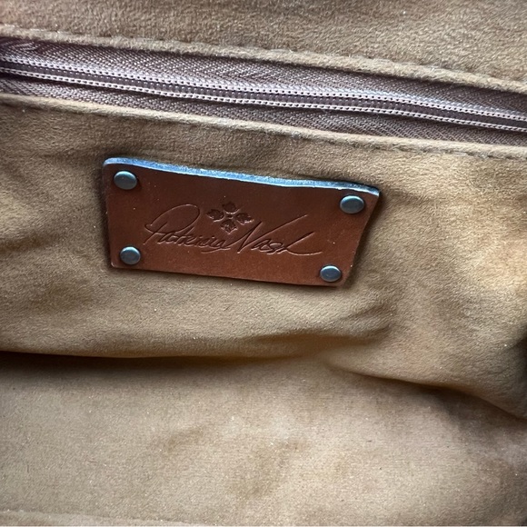 White Patricia Nash tooled leather Metallic Forest double kiss crossbody satchel - Picture 7 of 7